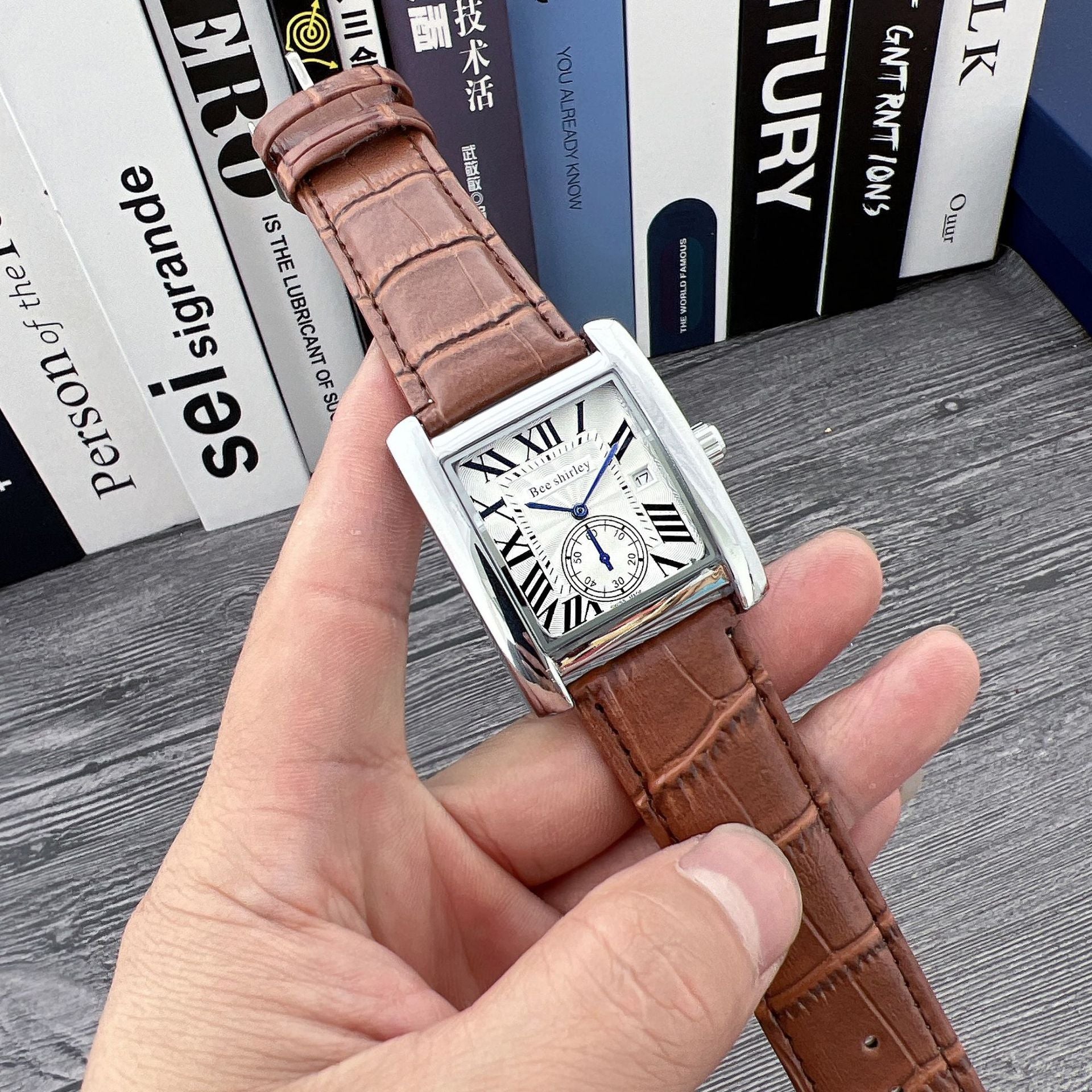 おしゃれ、クラシック、高見え、ダイジュオスクエア、ヴィナレトロダイヤモンド散りばめ2針半軽量高級卸売クォーツメンズウォッチ